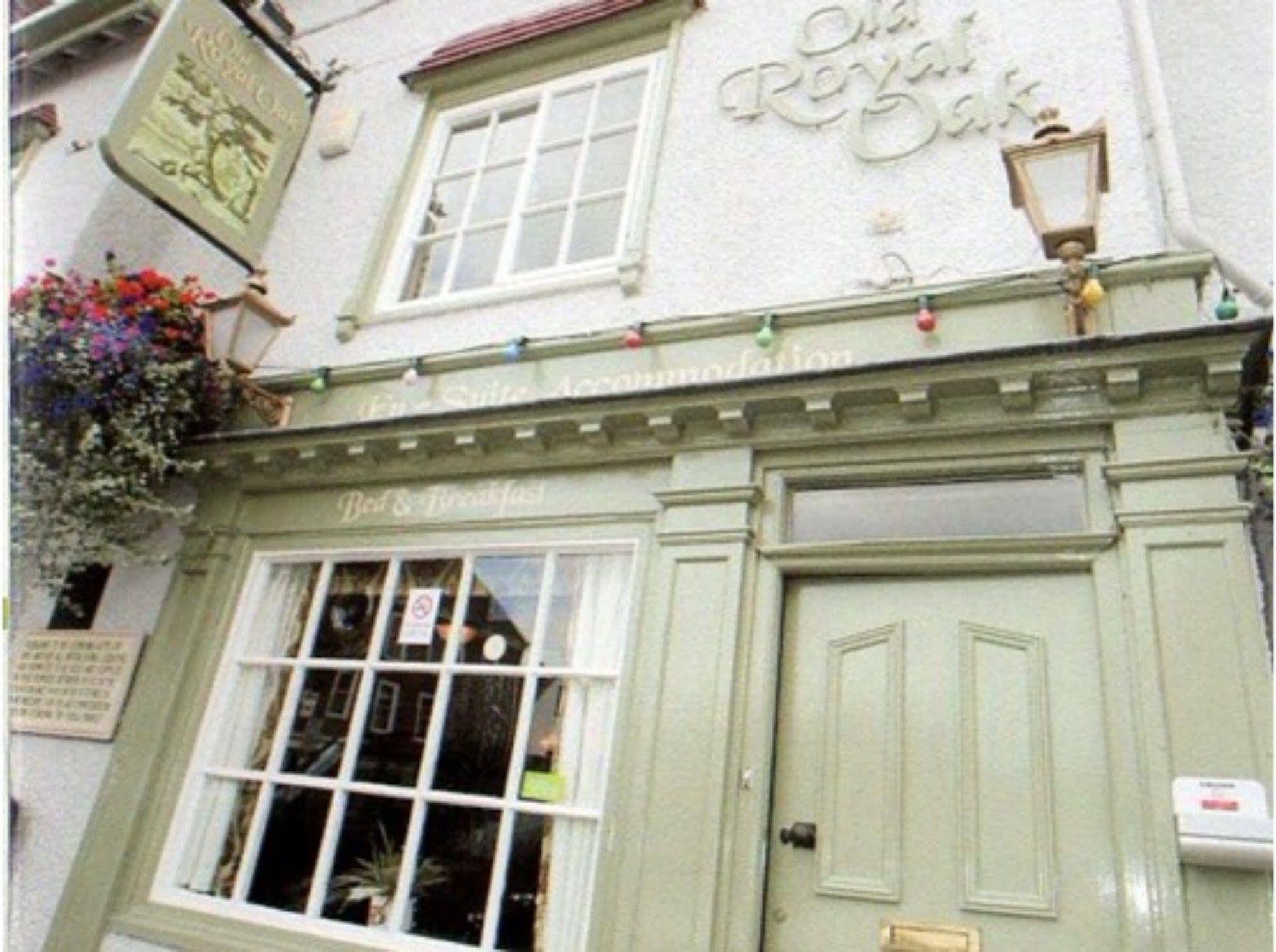 Old Royal Oak Hotel Knaresborough Exterior photo